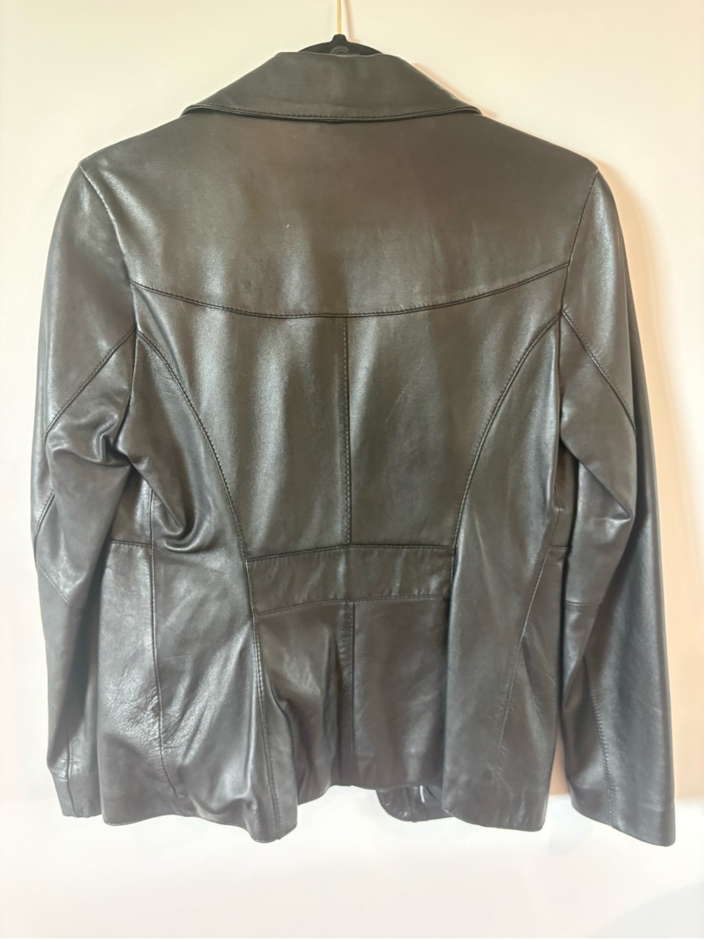 Classic Black Genuine Leather Women's Blazer Jacket - Picture 5 of 10